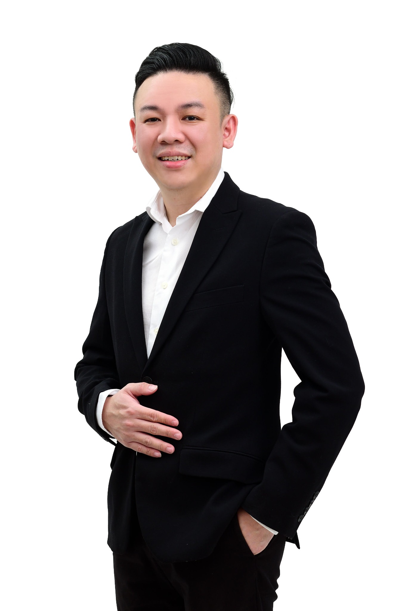 Hamson Tan 职业照，分享海外获客理念